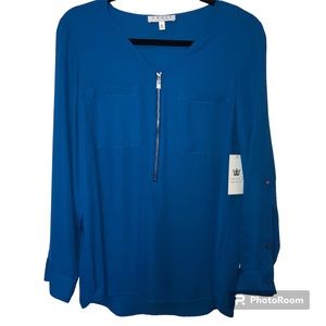 ⭐️NWT - Chaus women’s blouse. Size medium.